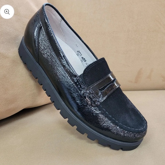 Waldläufer Women's Hegli Patent Leather Moccasin Shoes - Picture 2 of 11